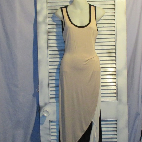 Calvin Klein Dresses & Skirts - Calvin Klein size 8 color block maxi dress
